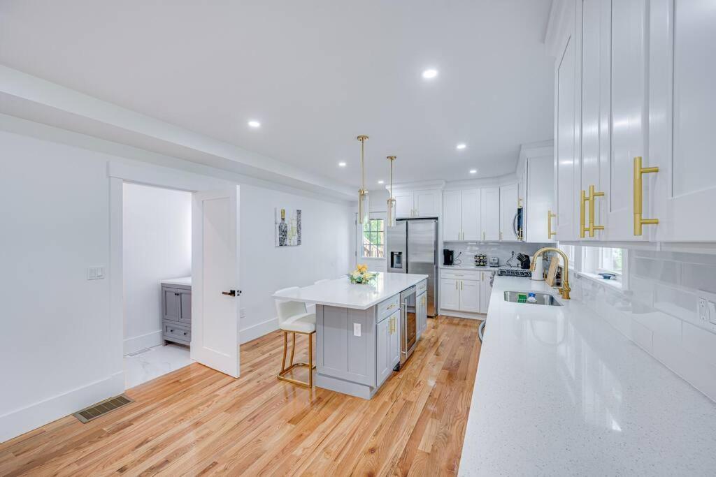 Apartament Modern Red Door Haven +5Mins To Boston Milton Zewnętrze zdjęcie