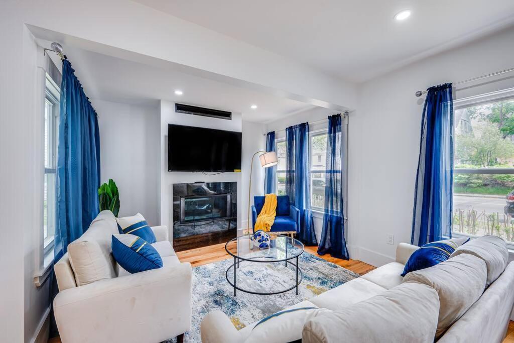 Apartament Modern Red Door Haven +5Mins To Boston Milton Zewnętrze zdjęcie